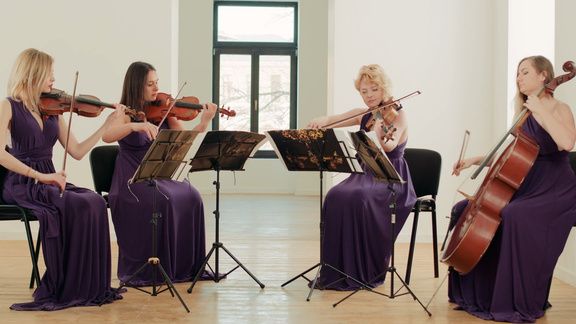 String quartet performing in the main hall of Casa Musicescu
